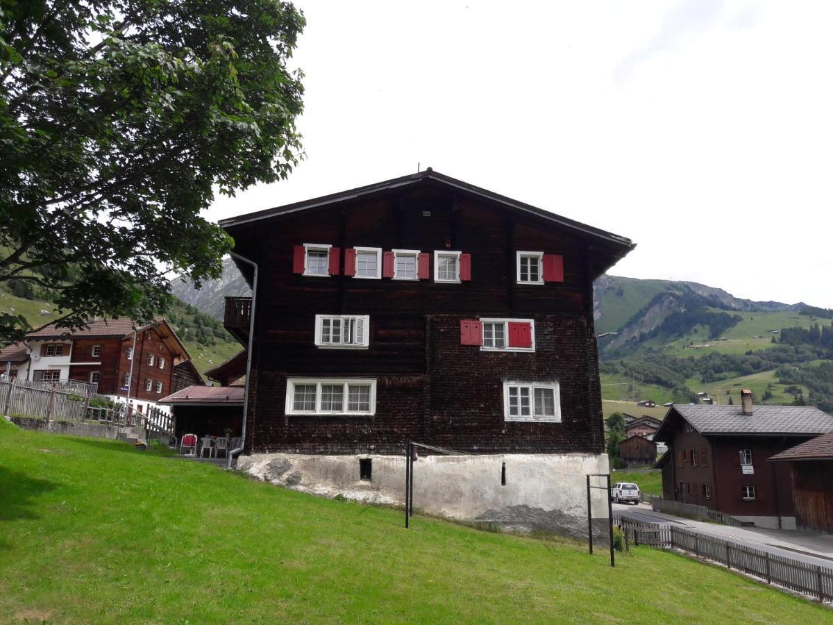 Apartmán Tgesa Felici Sedrun Exteriér fotografie
